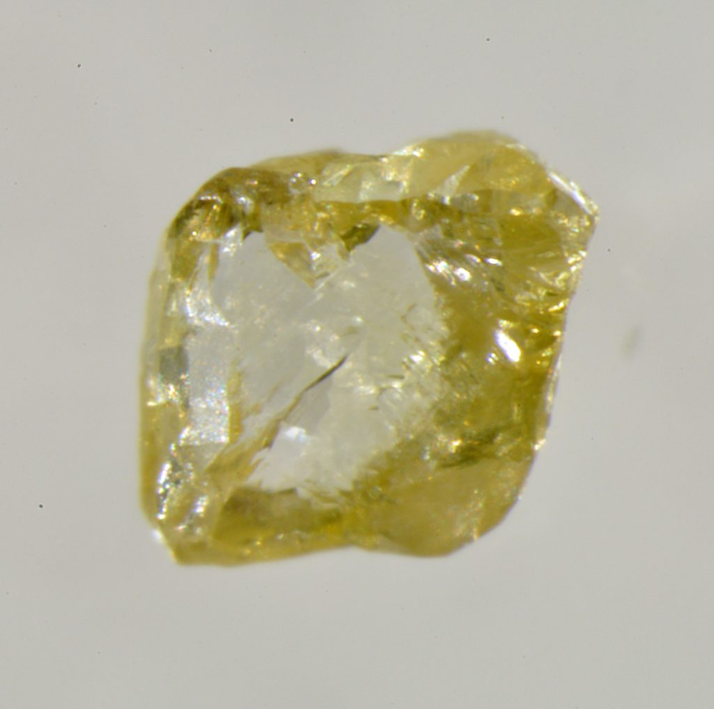 Pale Yellow diamond from Naujaat